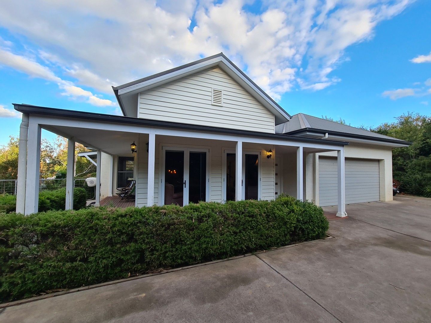 4 bedrooms House in 6A Young Road MOSS VALE NSW, 2577