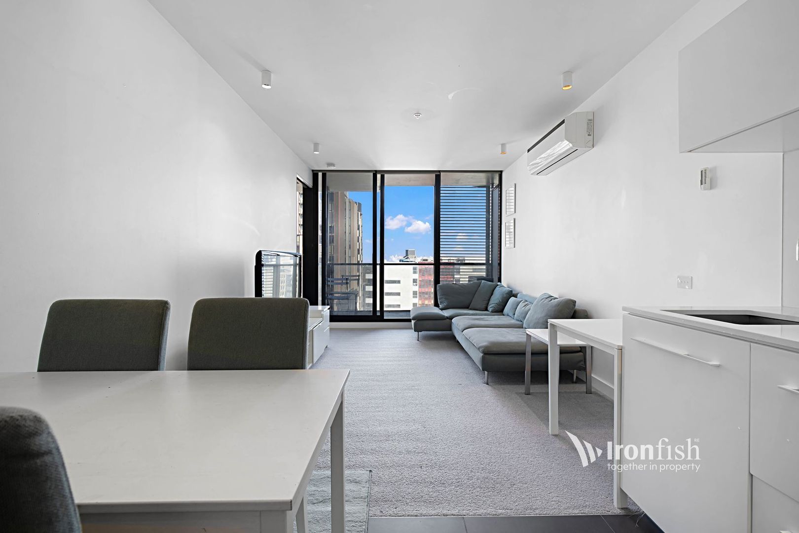 1410/39 Coventry Street, Southbank VIC 3006, Image 2