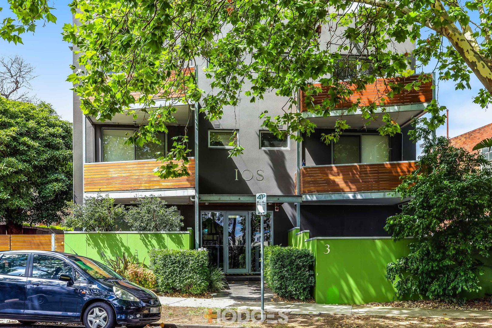 16/3 Charnwood Road, St Kilda Property History & Address Research Domain
