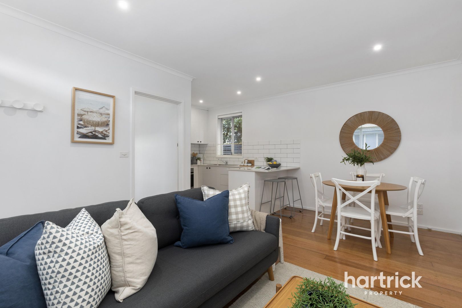 2/9 Barry Street, Mentone VIC 3194, Image 2