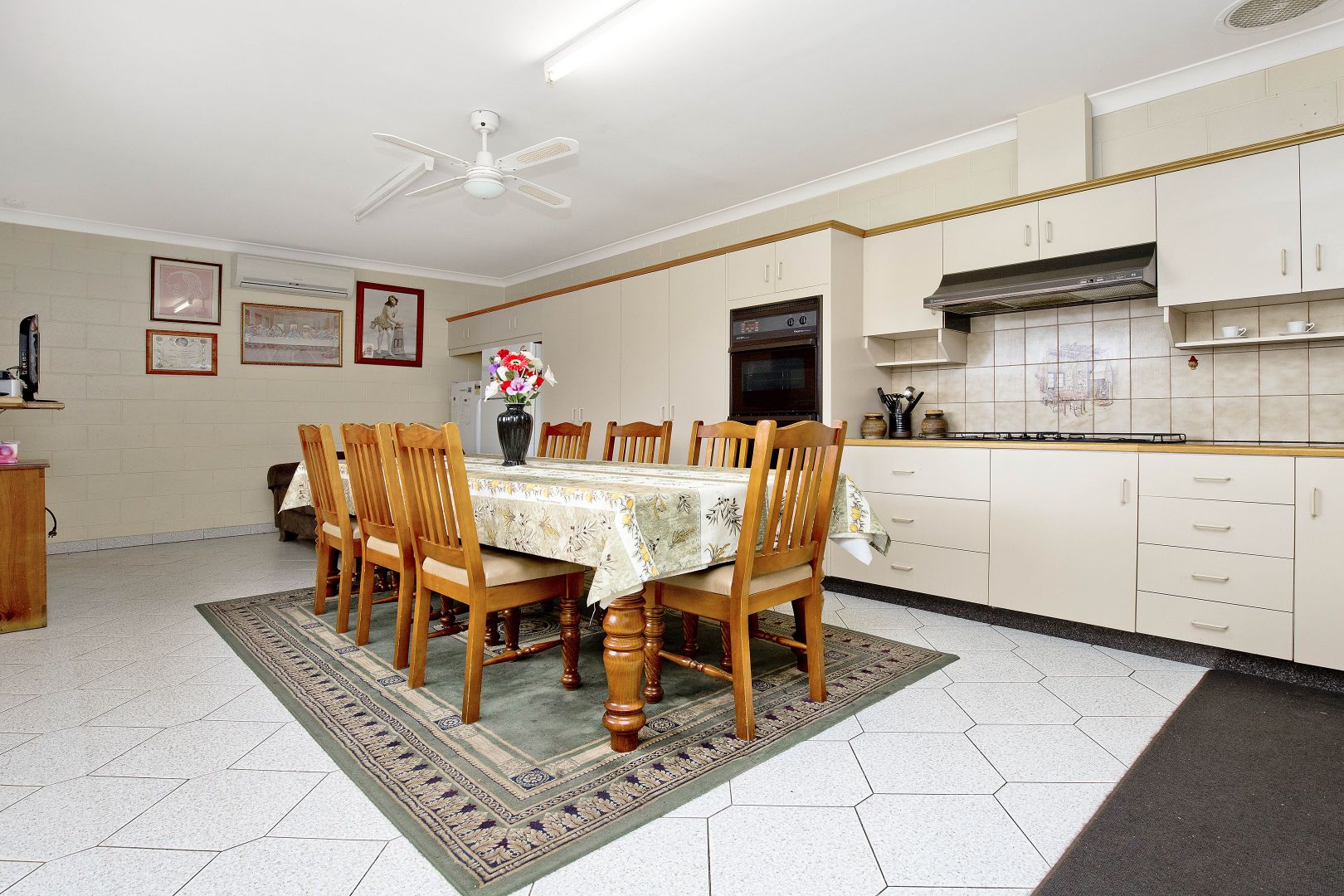 33 Norman Street, Findon SA 5023, Image 2