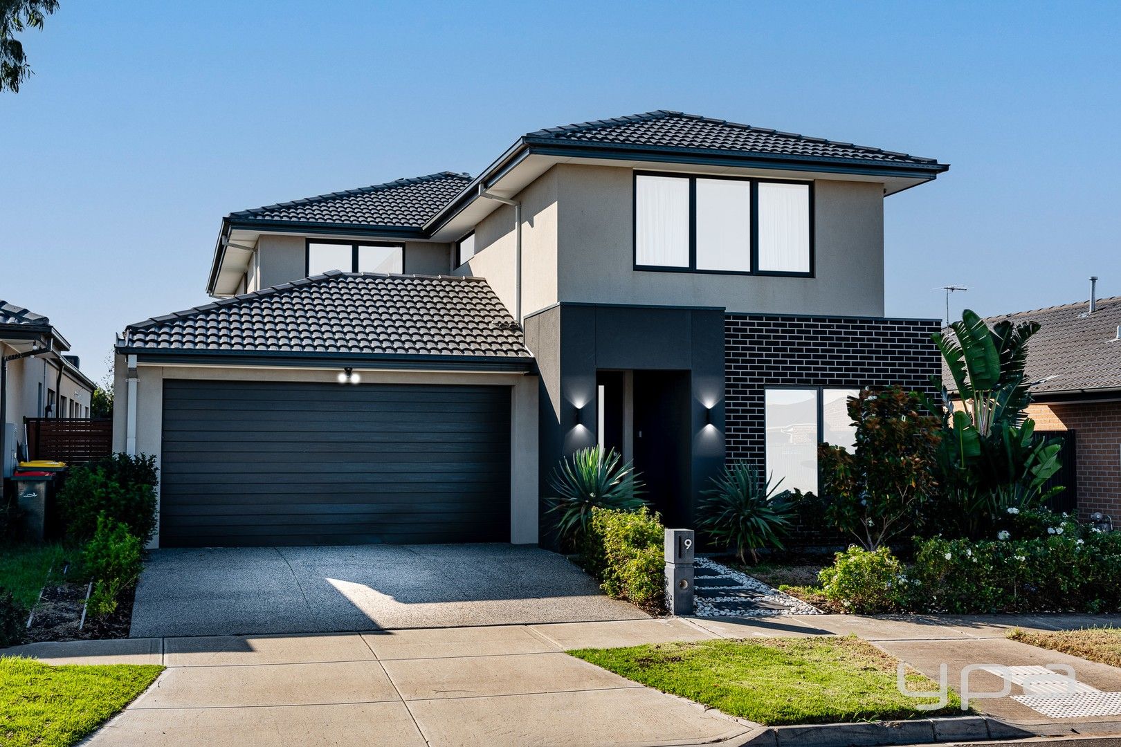 4 bedrooms House in 9 Colchester Drive WERRIBEE VIC, 3030