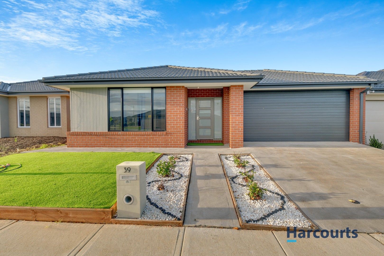 4 bedrooms House in 39 Millbrook Drive WYNDHAM VALE VIC, 3024