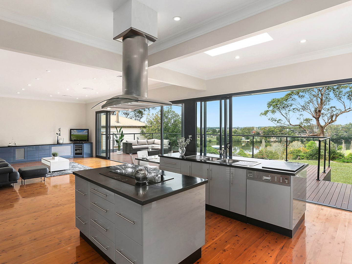 50 Illaroo Road, North Nowra | Property History & Address Research | Domain