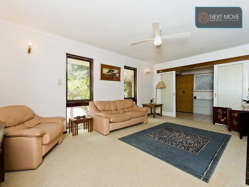 23 Engler St, Booragoon WA 6154, Image 2