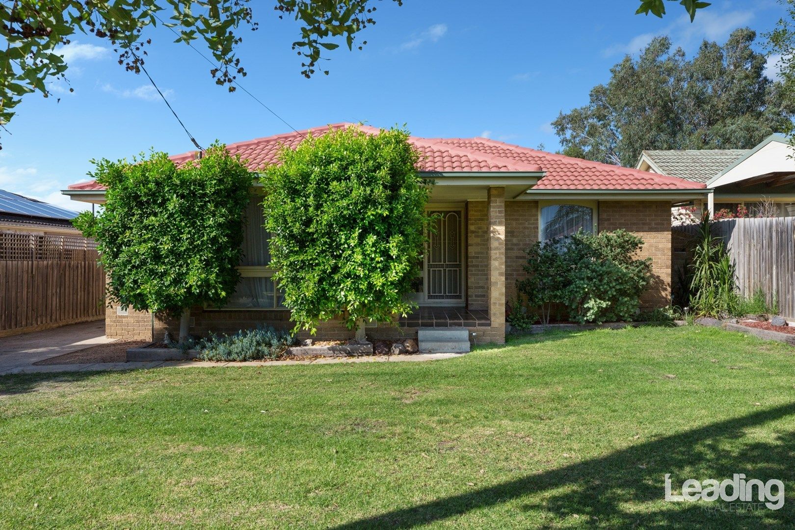 137 Reservoir Road, Sunbury VIC 3429 House For Rent 400 Domain