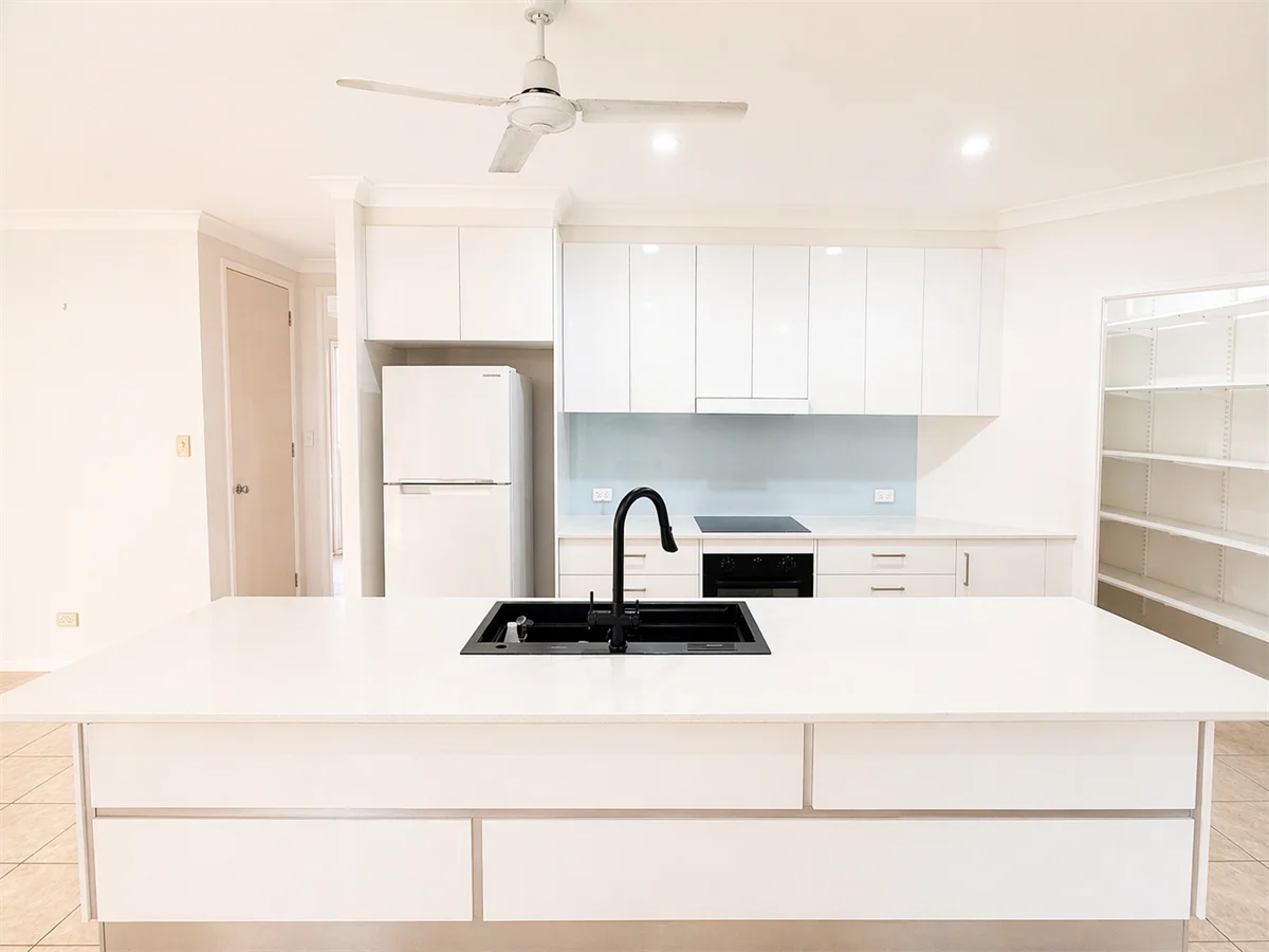 Additional image 5 of 6 Paramount Close, White Rock QLD 4868