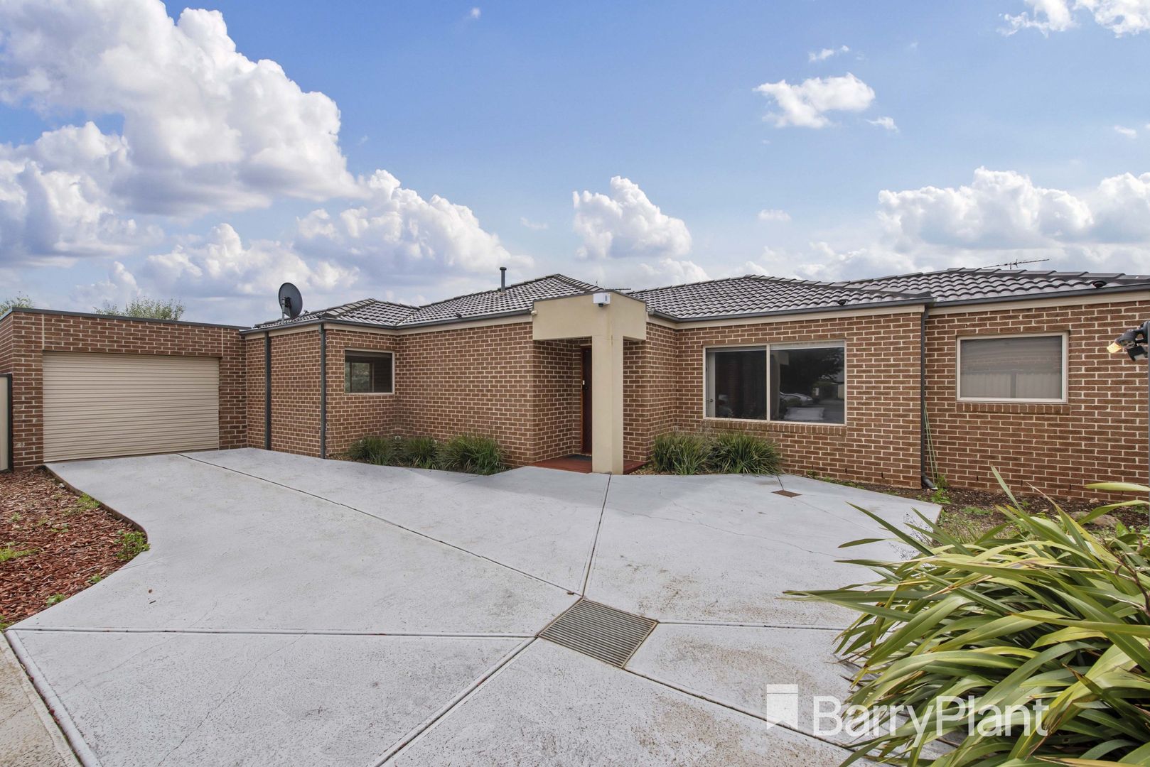 3/28 Scarborough Crescent, Harkness VIC 3337, Image 1