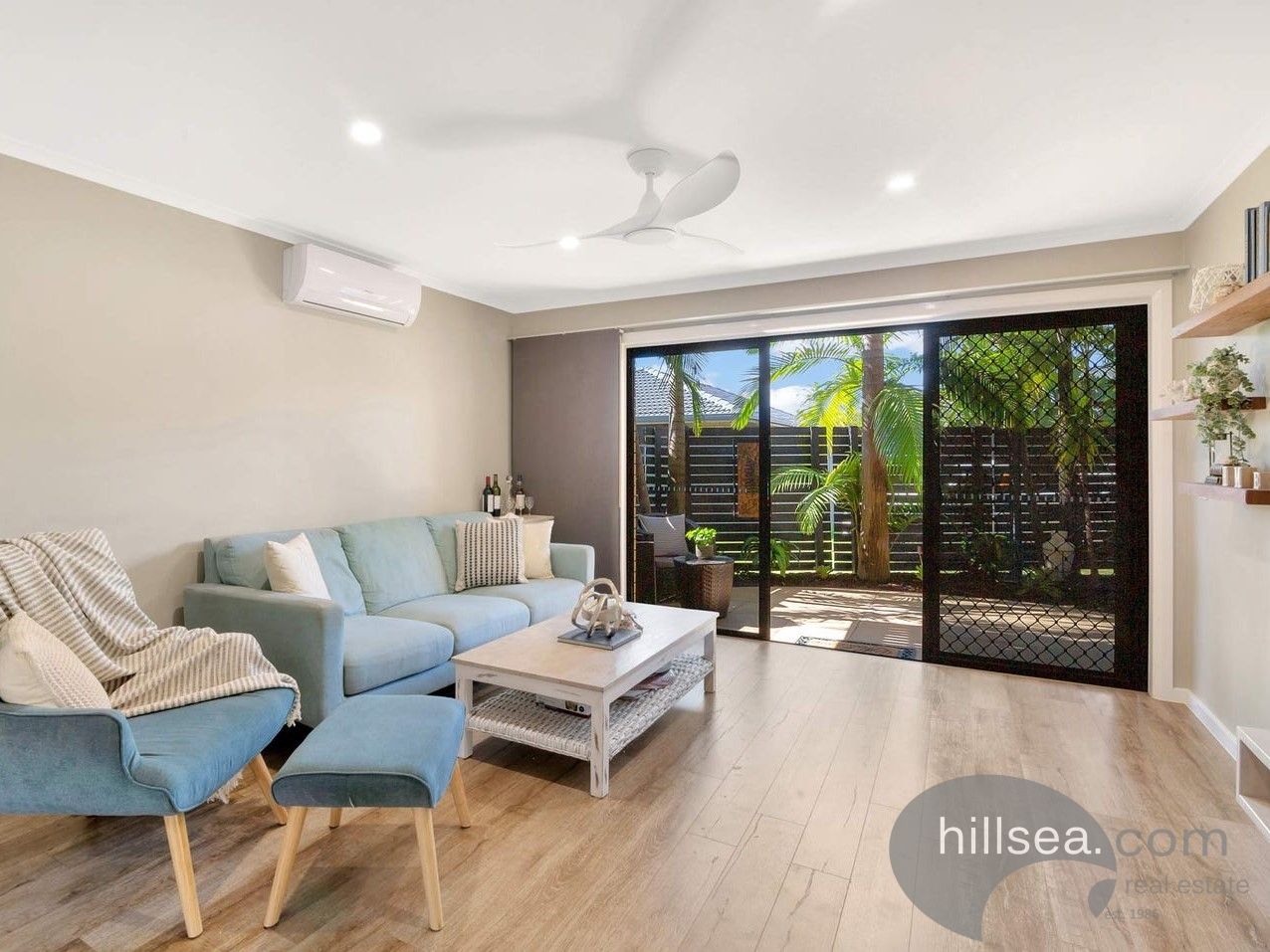 1/59 Errol Avenue, Paradise Point QLD 4216, Image 0