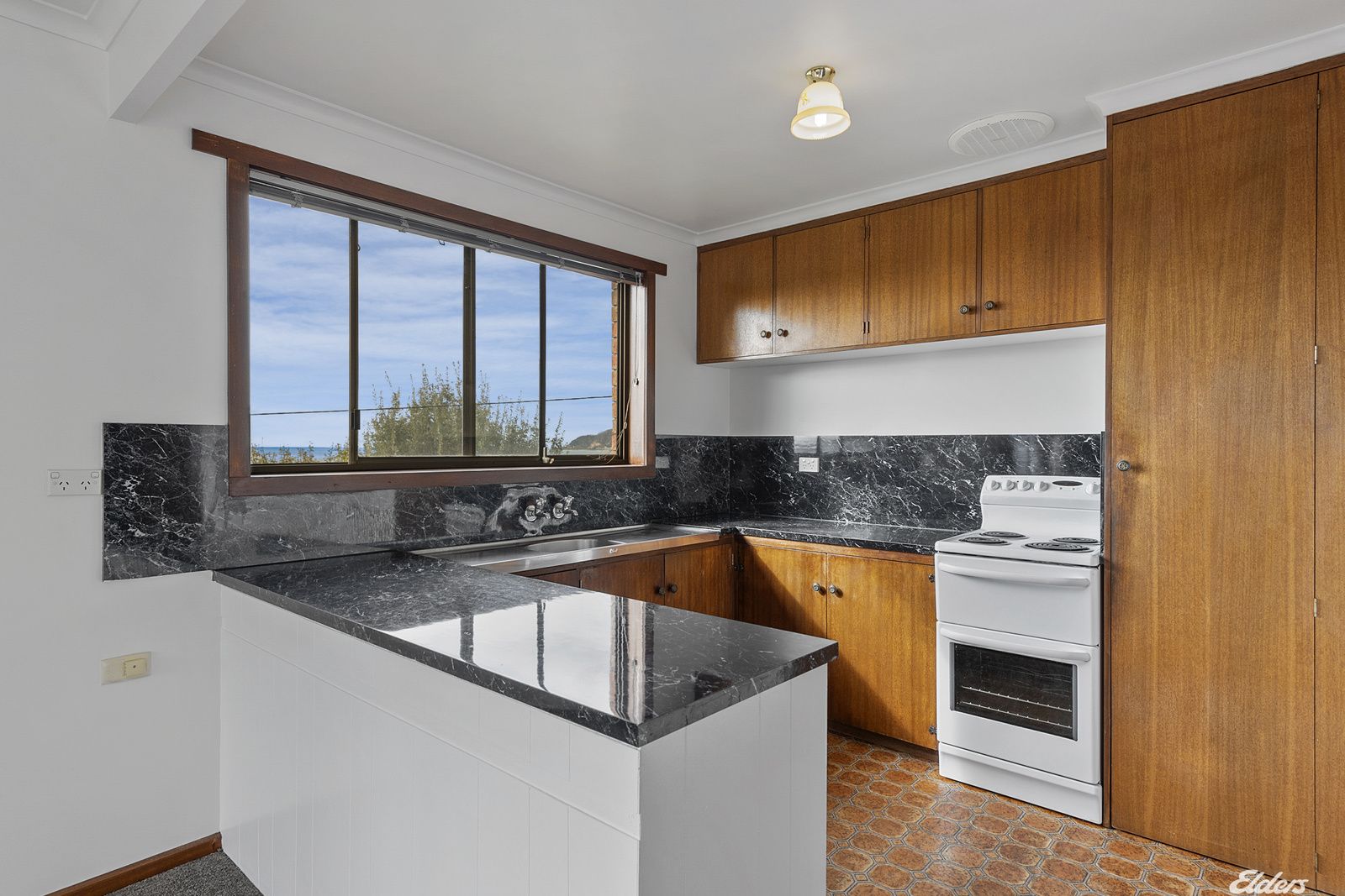 Unit 1/2 Studholme Street, South Burnie TAS 7320, Image 2