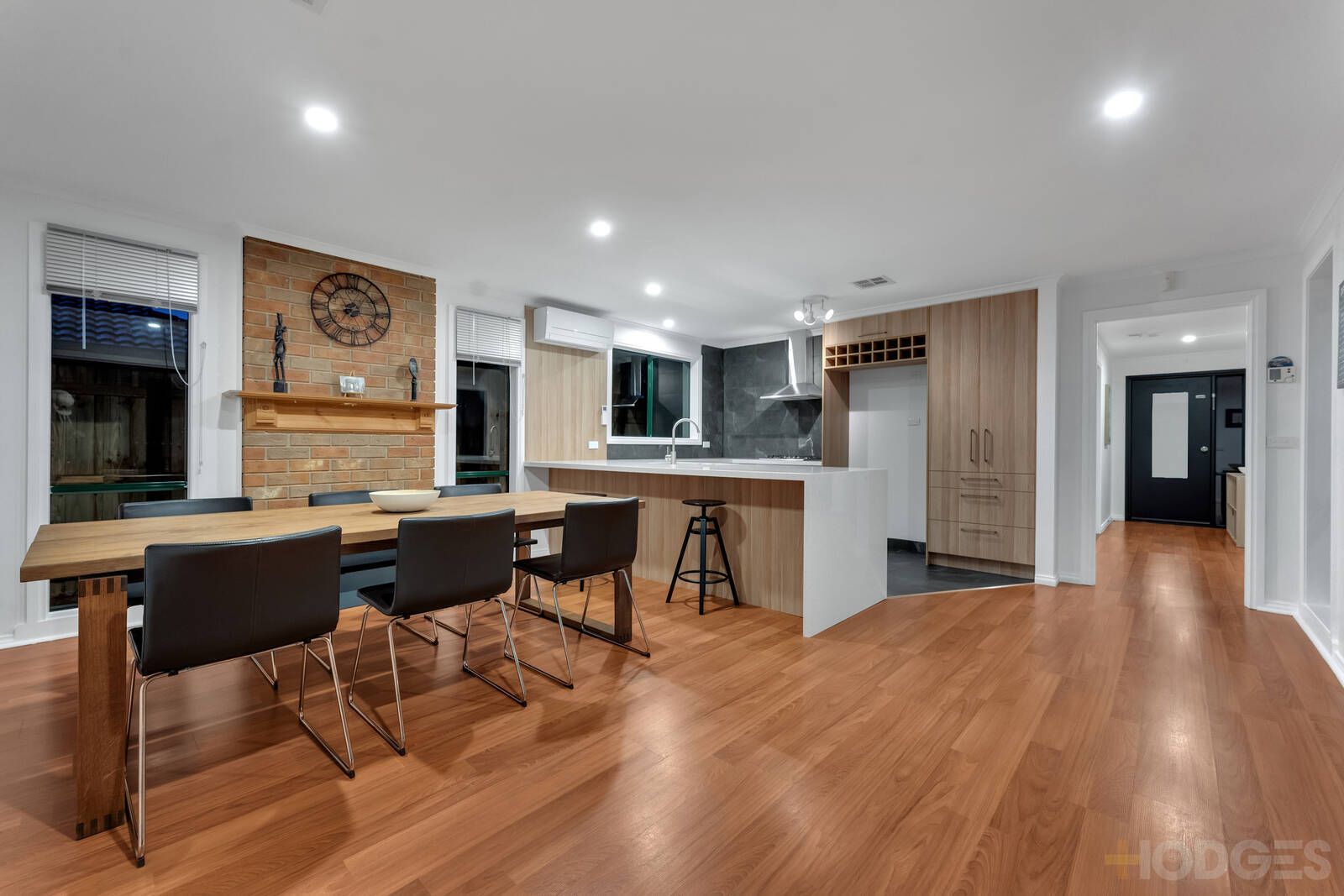 4 bedrooms House in 14 Dotterel Court CHELSEA HEIGHTS VIC, 3196