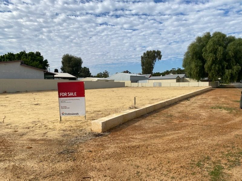 Vacant land in 33 STAFFORD Street, MOORA WA, 6510