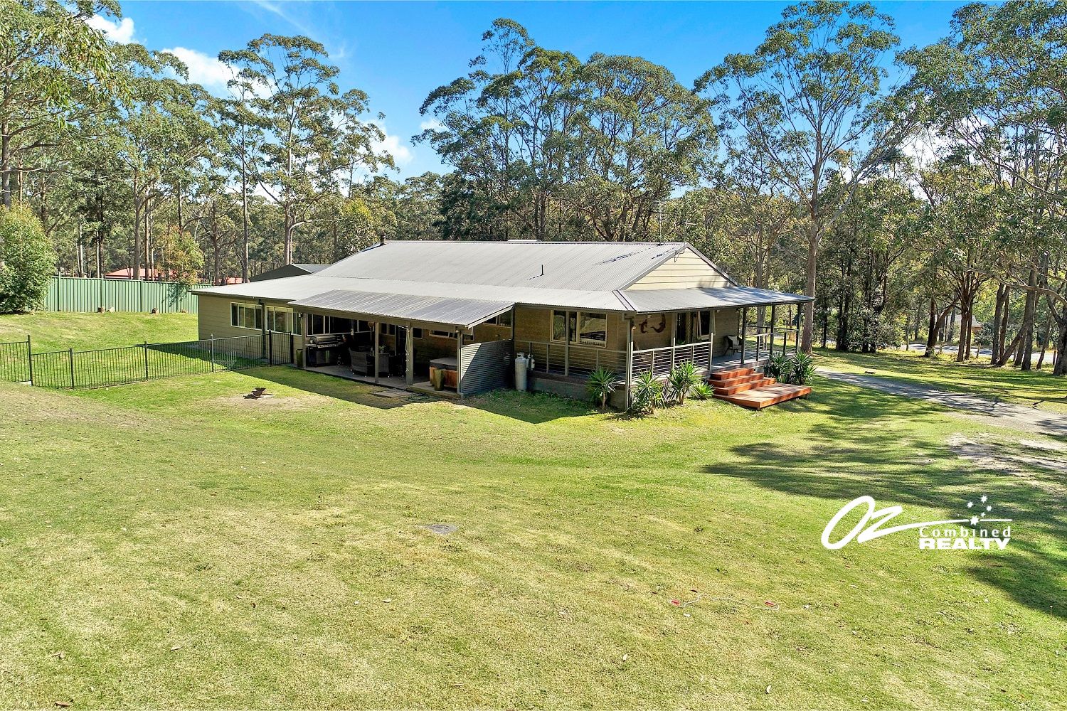 2 McArthur Drive, Falls Creek NSW 2540, Image 2