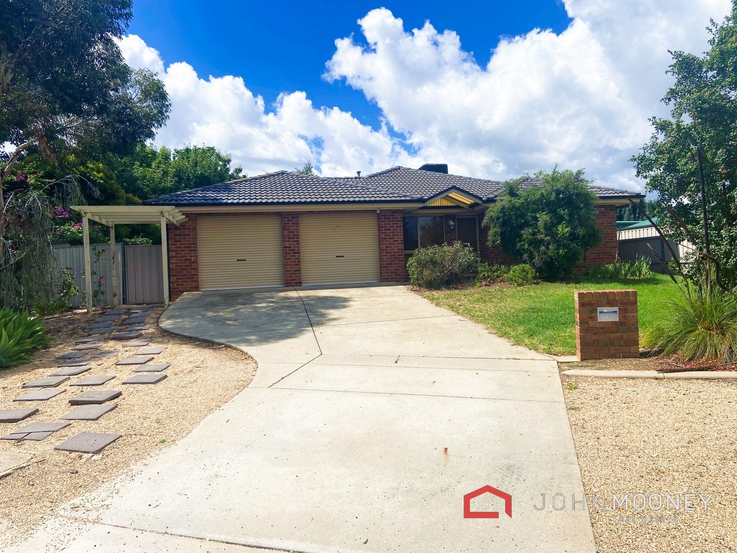 4 Yarrawah Crescent, Bourkelands NSW 2650 House For Rent Domain