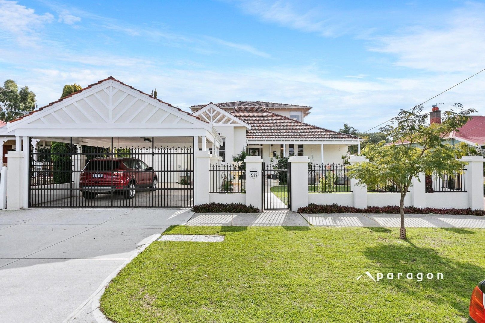 4 bedrooms House in 28 Burt Street MOUNT LAWLEY WA, 6050
