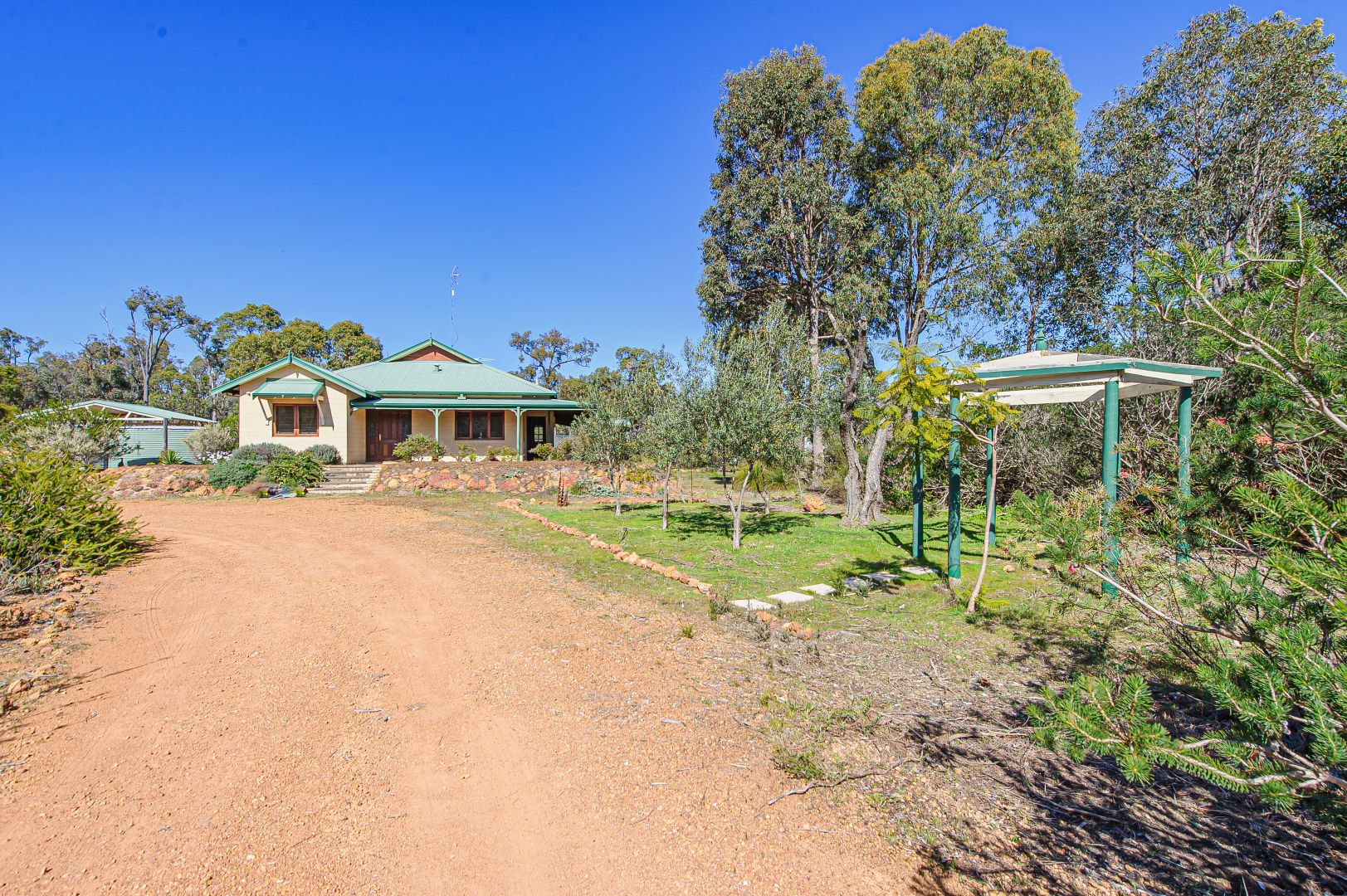 465 Timbertop Way, Stoneville WA 6081 Domain