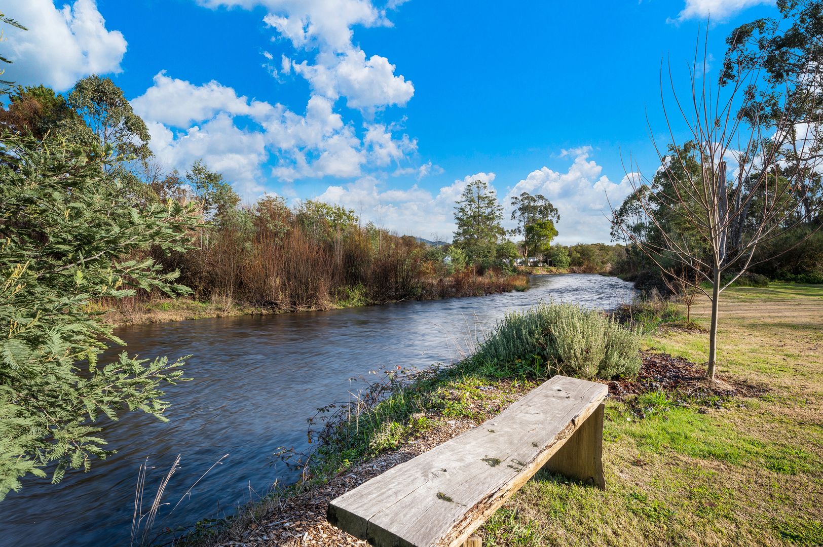 6908 Great Alpine Road, Porepunkah VIC 3740 Domain