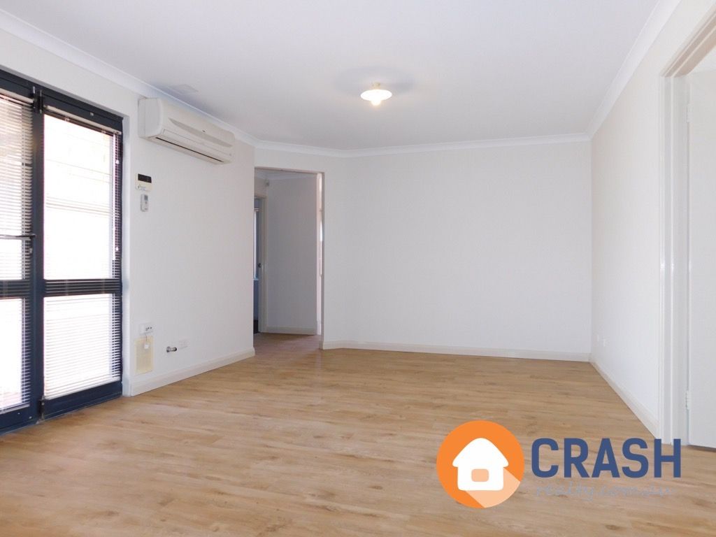 8/18-20 The Crescent, Redcliffe WA 6104, Image 2