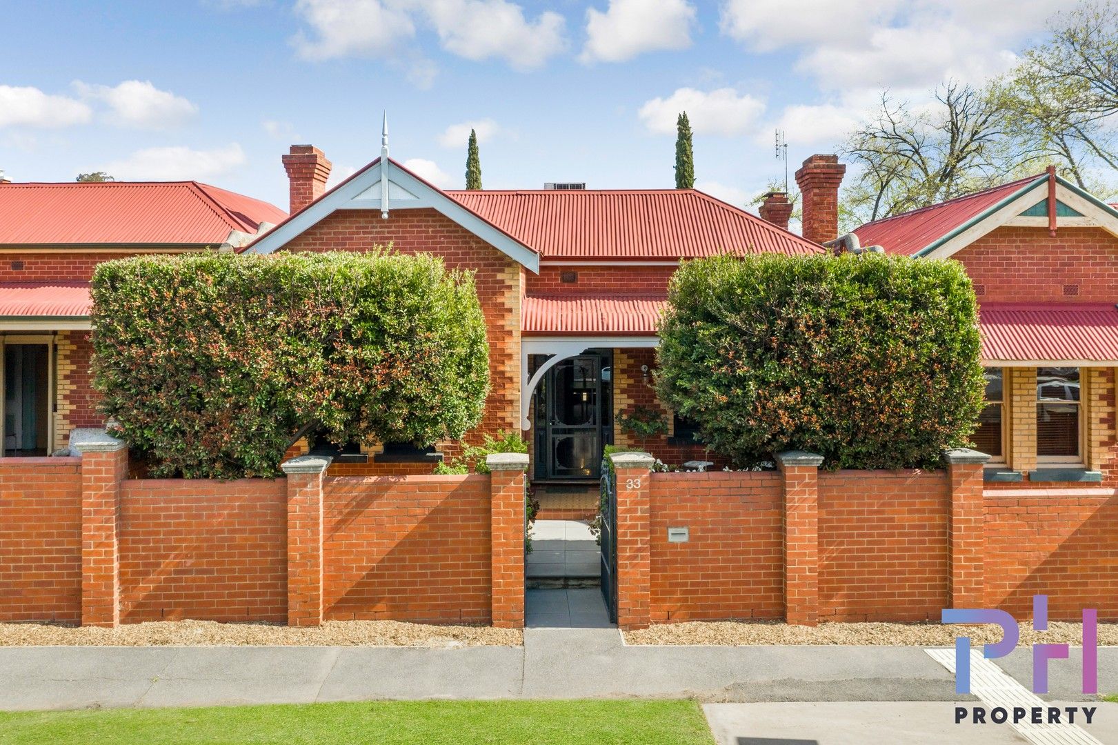 2 bedrooms House in 33 Myrtle Street BENDIGO VIC, 3550