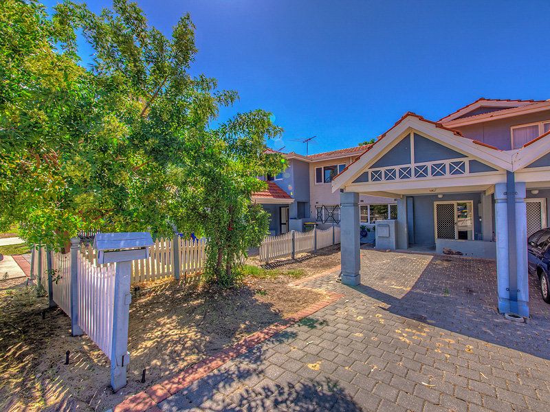 18 Rudge Place, LOCKRIDGE WA 6054, Image 0