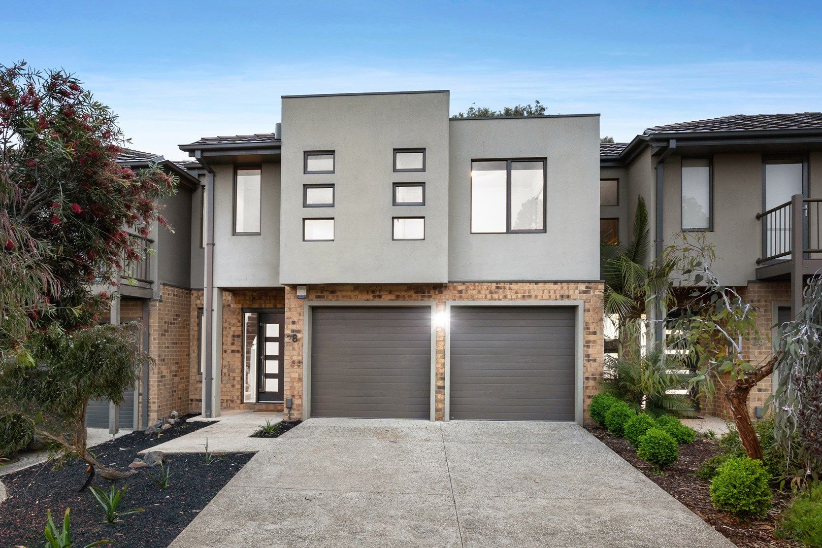 3 bedrooms Townhouse in 28 Coleraine Street EPPING VIC, 3076