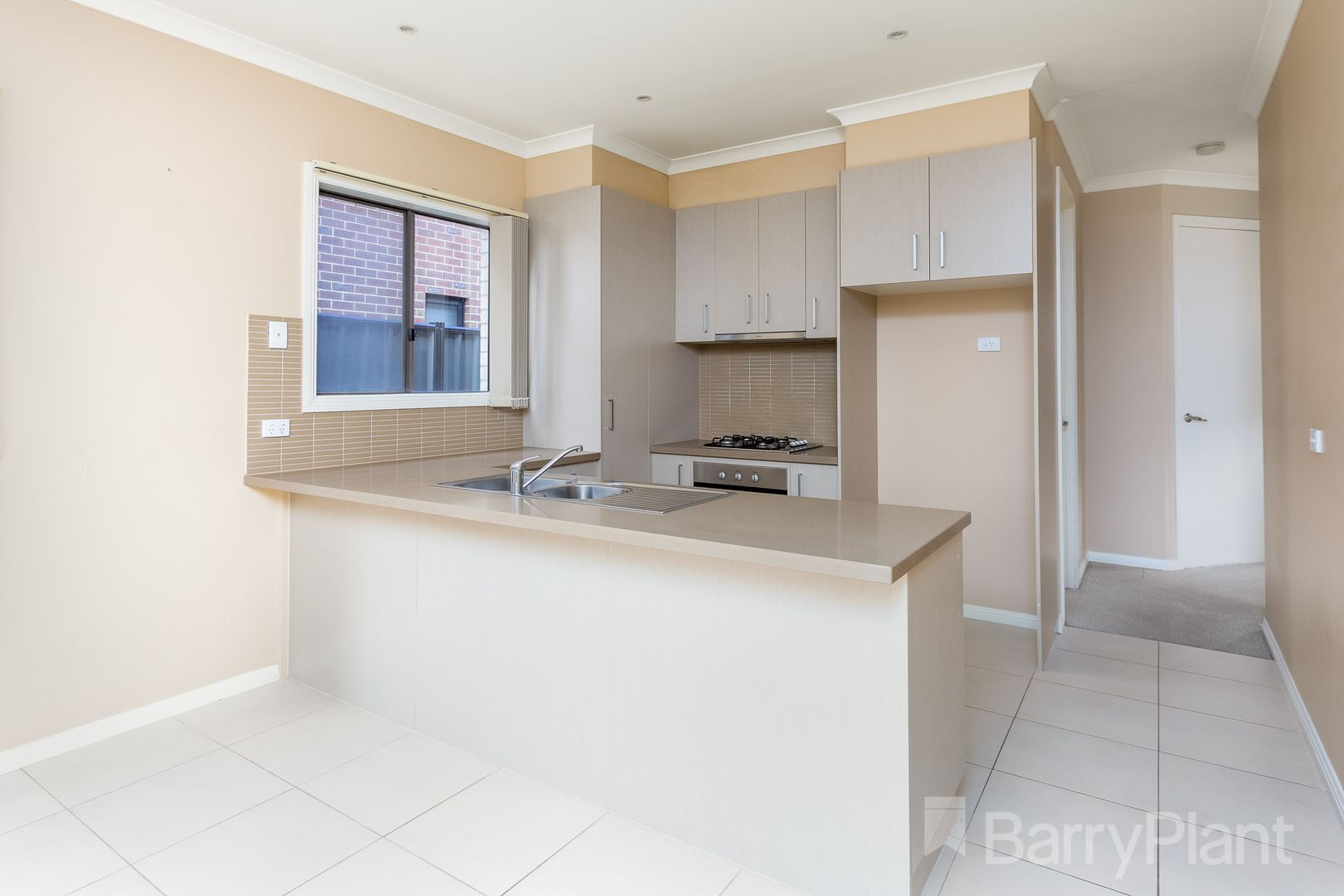 1/10 Gilmore Grove, Point Cook VIC 3030, Image 2