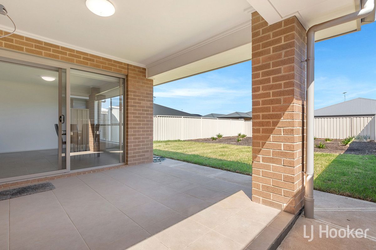 92 Keane Avenue, Munno Para West SA 5115, Image 2