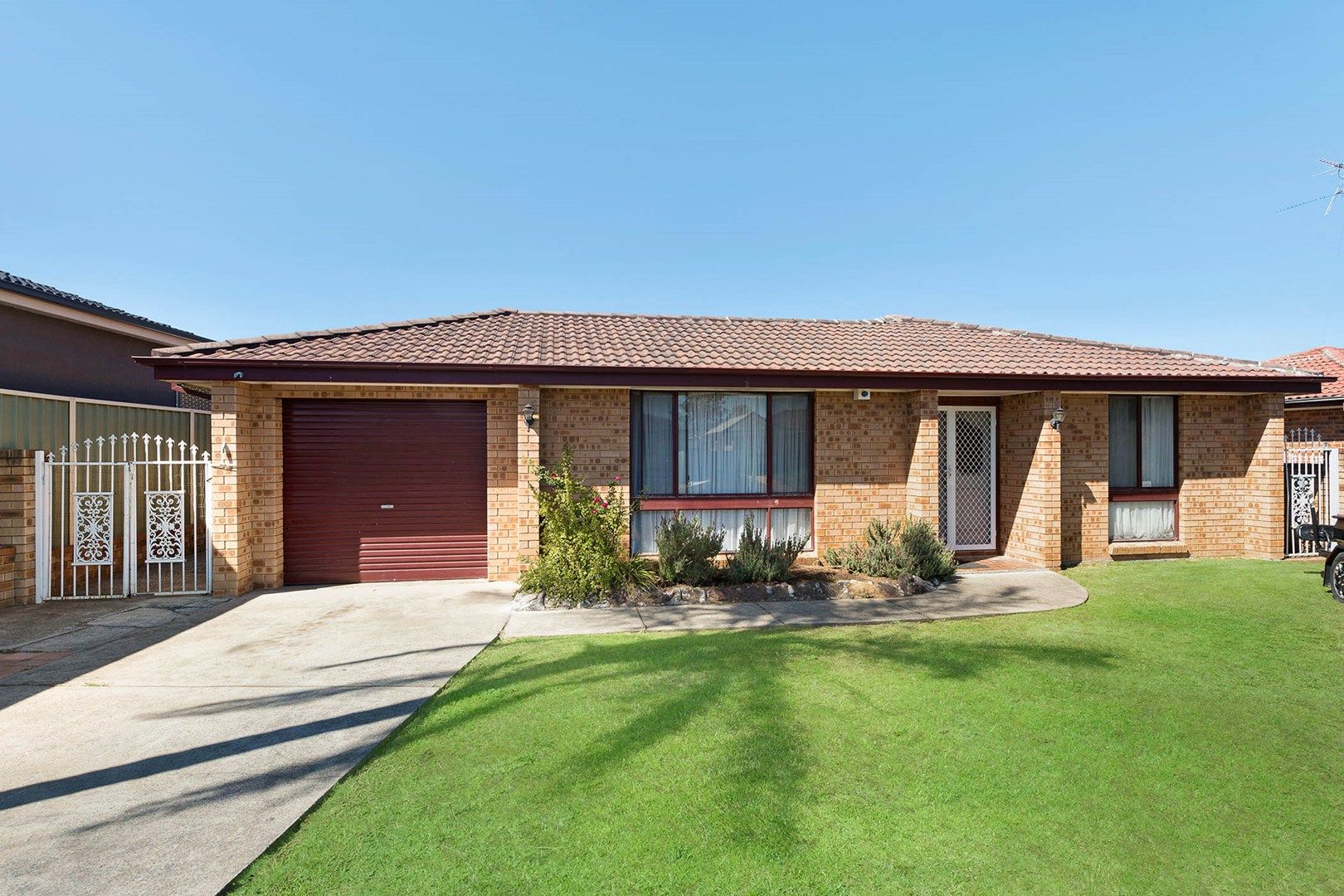 2 Hassett Place, St Clair NSW 2759, Image 0
