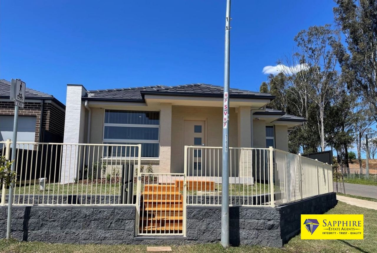 4 bedrooms House in 91 Lethbridge Road AUSTRAL NSW, 2179