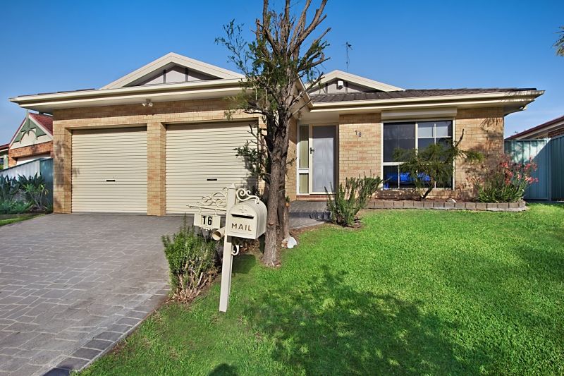 16 Thompson Crescent, Glenwood NSW 2768, Image 0