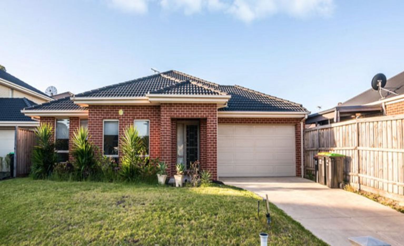 4 bedrooms House in 4 Ashland Court KEYSBOROUGH VIC, 3173