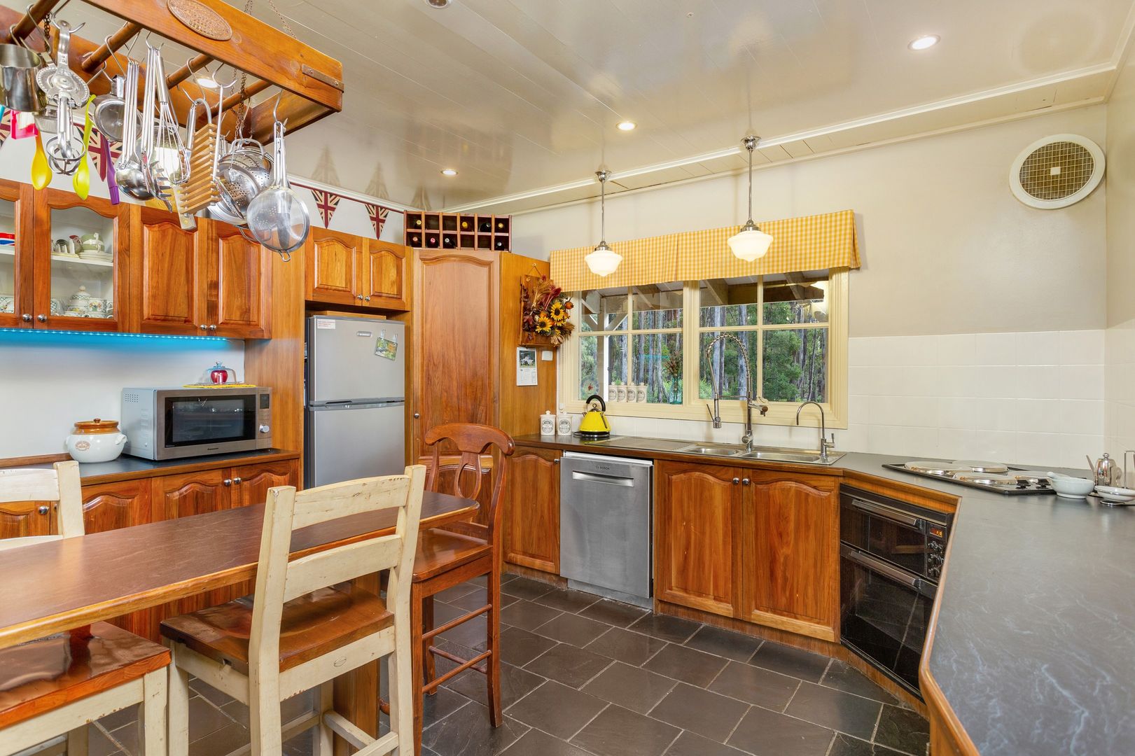 268 Ashbourne Road, Woodend VIC 3442, Image 1