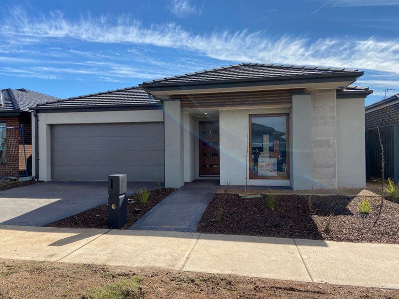 18 Cottrell Street, Weir Views VIC 3338, Image 0