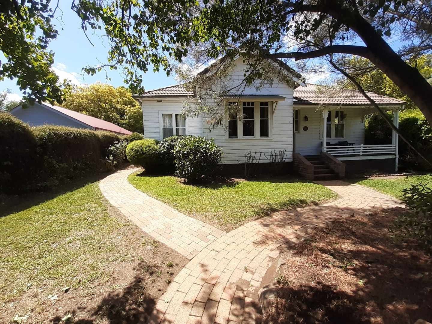 4 bedrooms House in 173 Jessie Street ARMIDALE NSW, 2350
