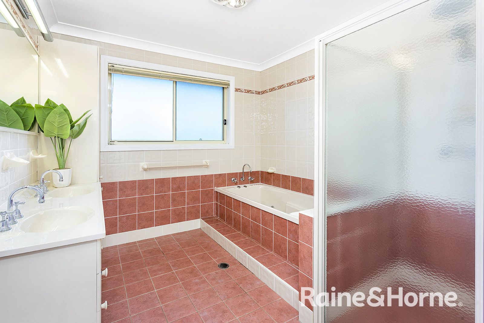11 Lilyvale Street, Helensburgh NSW 2508, Image 1