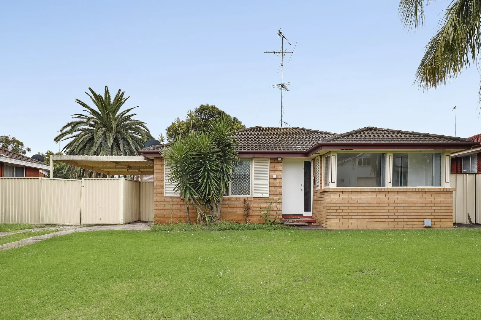 Primary image of 61 Guise Road, Bradbury NSW 2560