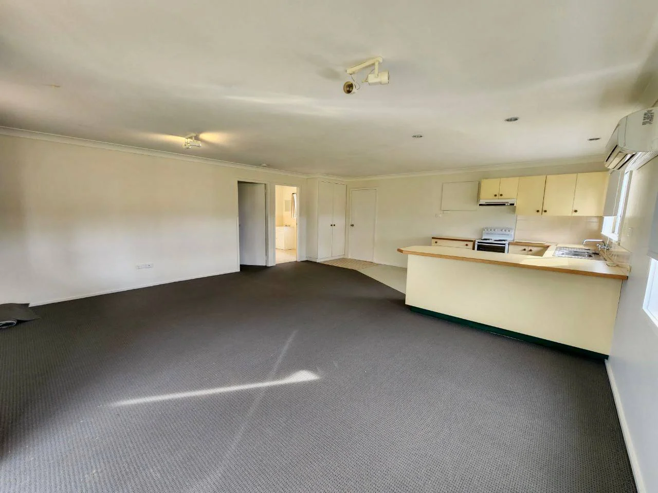 Parkes NSW 2870 photo 2