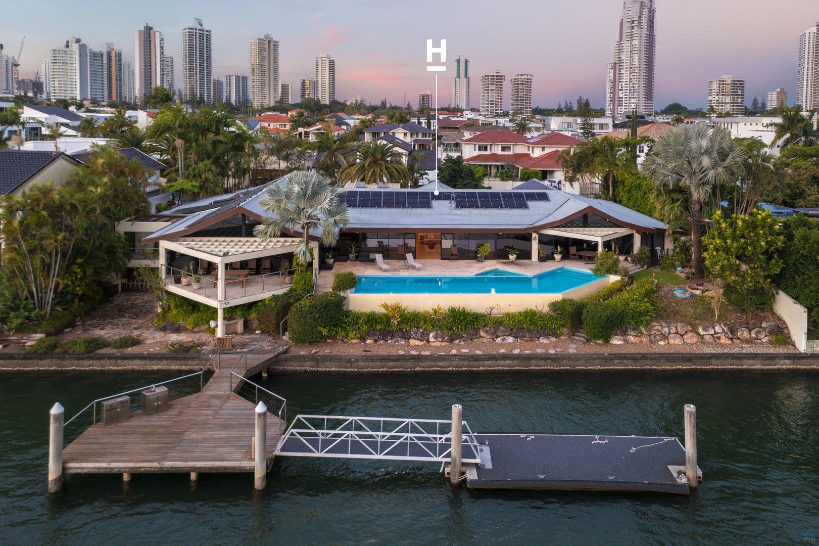 137139 Commodore Drive, Paradise Waters QLD 4217 Domain