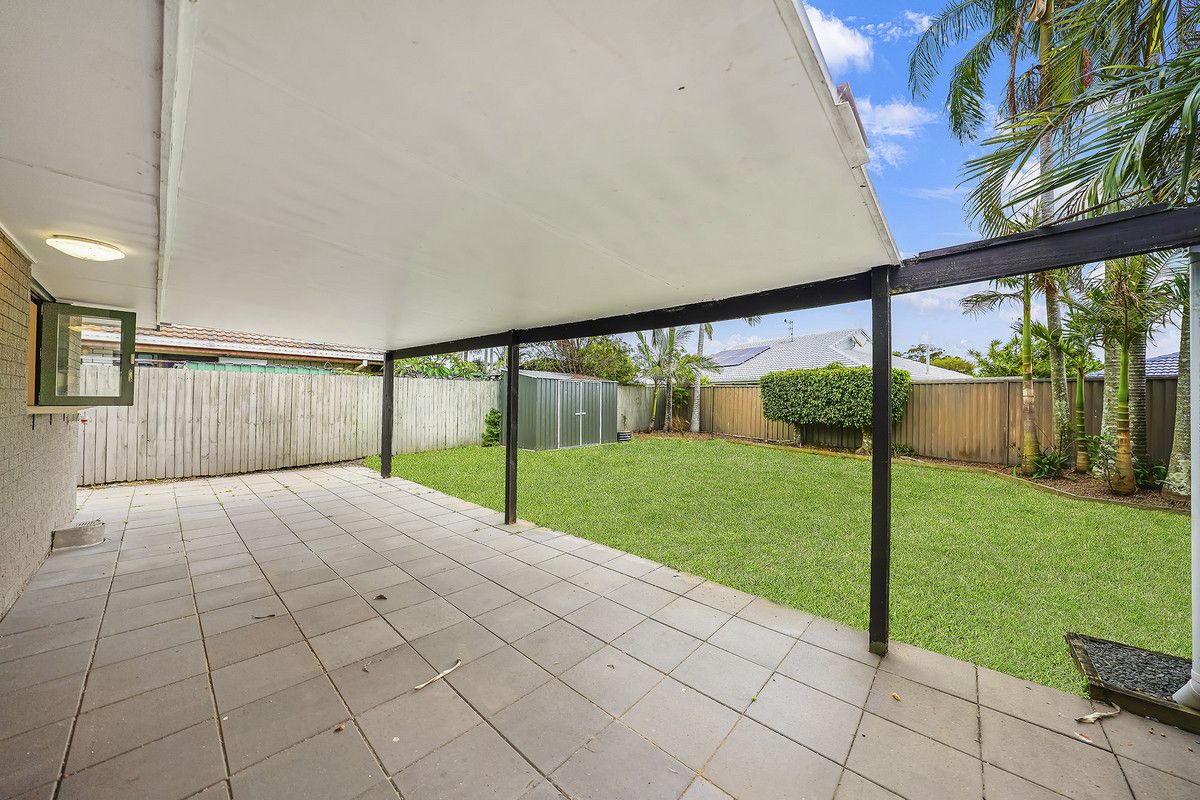 3 bedrooms Duplex in 1/6 Crimson Court MIAMI QLD, 4220