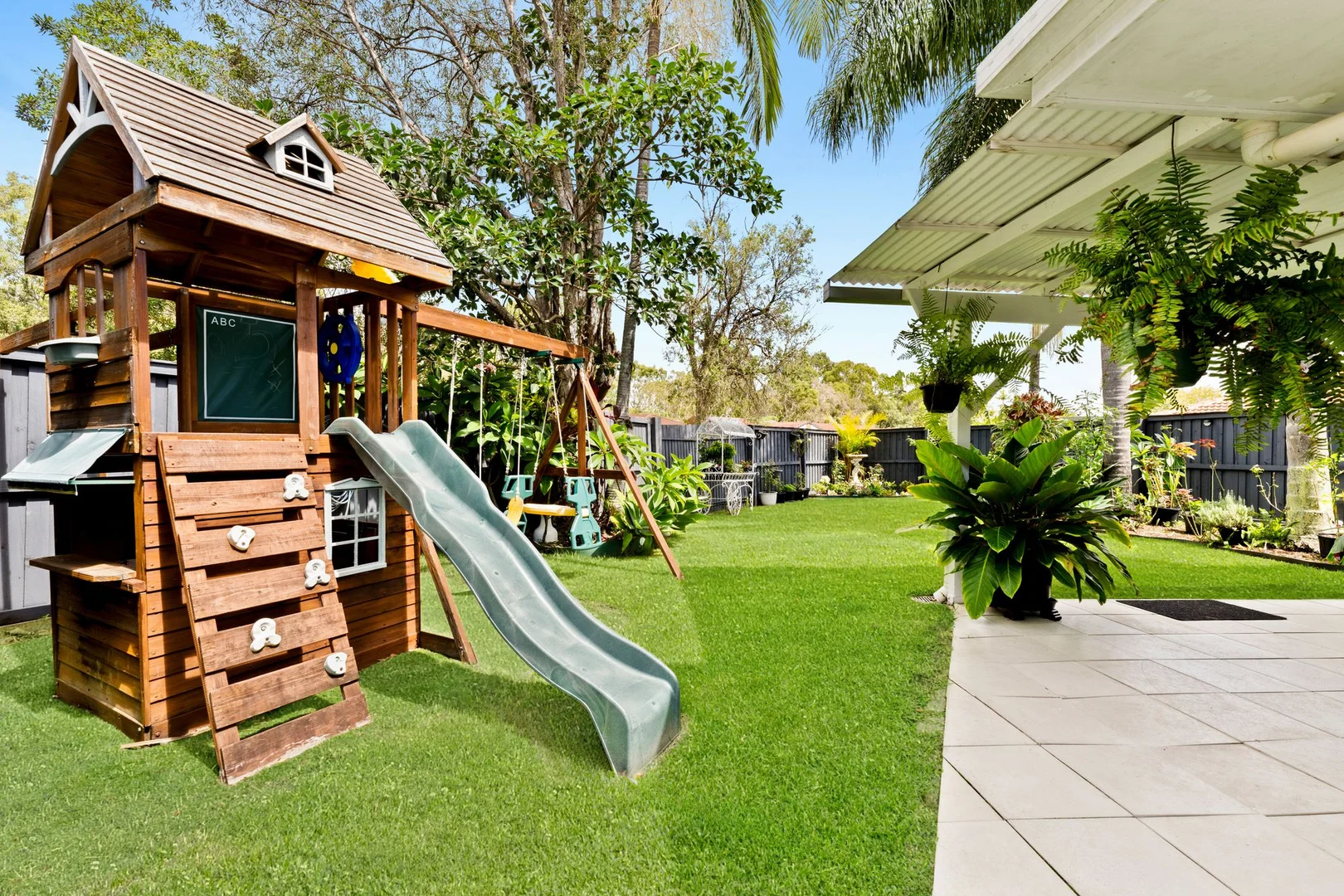 Additional image 20 of 1/12 Telopea Street, Labrador QLD 4215