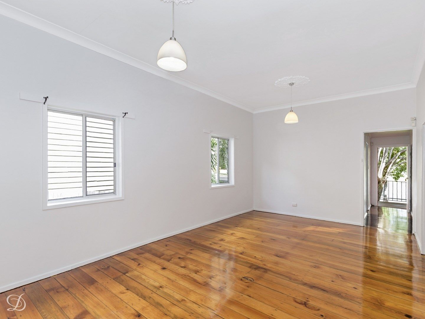 4 bedrooms House in 18 Price Street WOOLOOWIN QLD, 4030