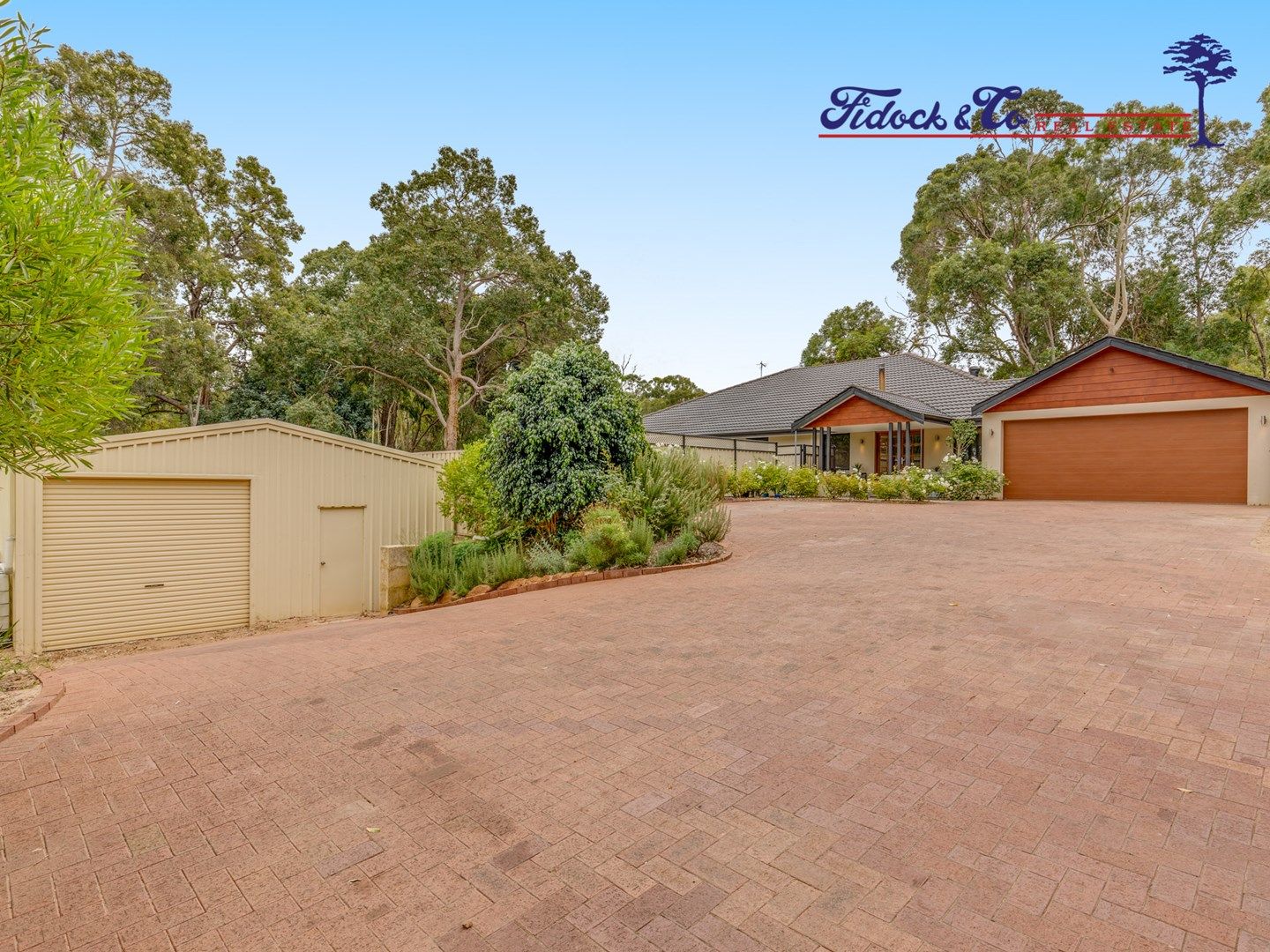 10 Valley View Road, Roleystone WA 6111, Image 0