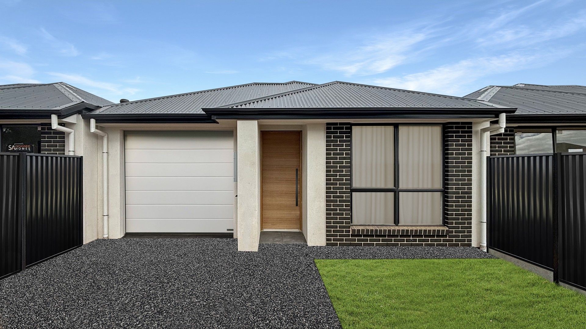 1a and 1b Lucerne Grove, Findon SA 5023, Image 0