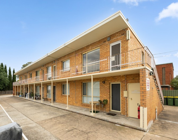 2/3 Charles Street, Queanbeyan NSW 2620