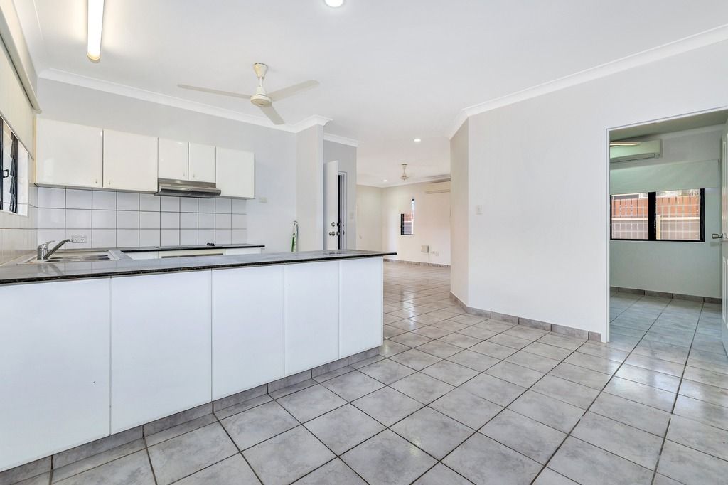 2/9 Sovereign Circuit, Coconut Grove NT 0810, Image 1