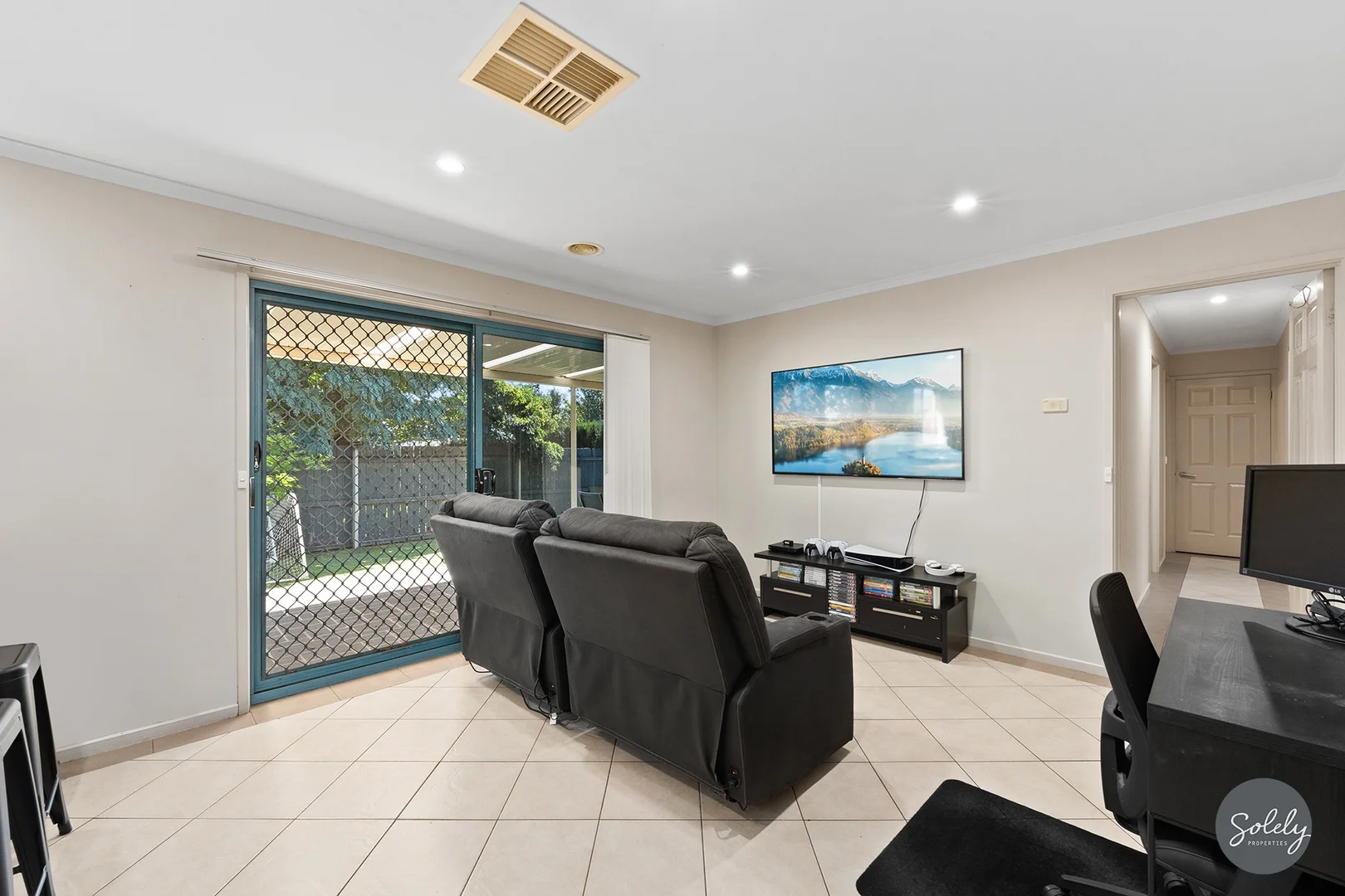 Additional image 7 of 2/58 Betty Maloney Crescent, Banks ACT 2906