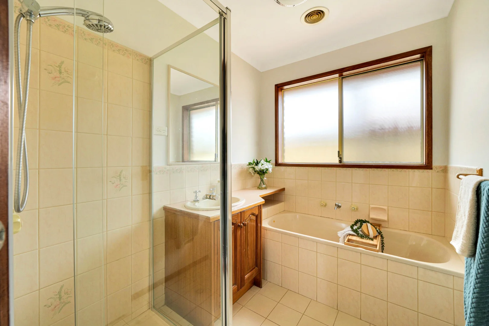 Additional image 12 of 3 Kanooka Grove, Meadow Heights VIC 3048