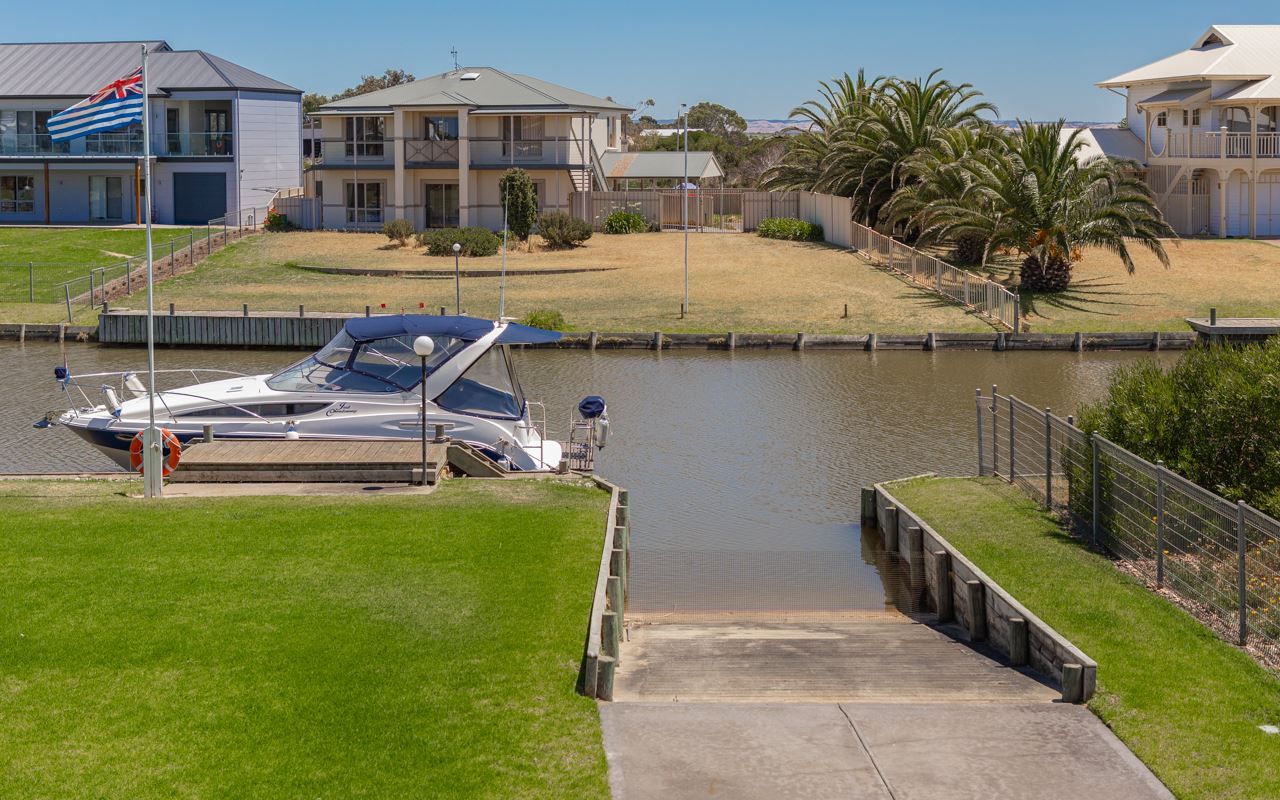 10 Daniel Avenue, Goolwa North SA 5214, Image 2