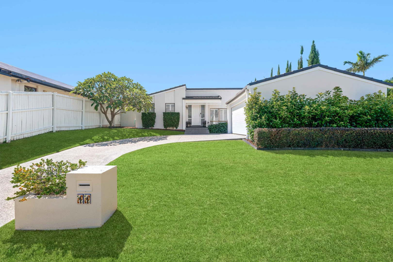 Additional image 25 of 11 Dunbarton Avenue, Sorrento QLD 4217