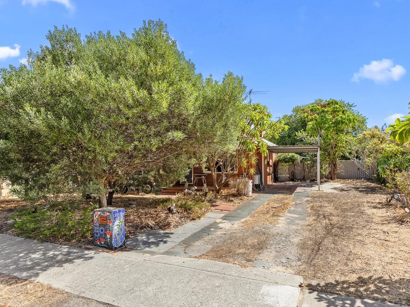 59 Bromley Rd, Hilton WA 6163